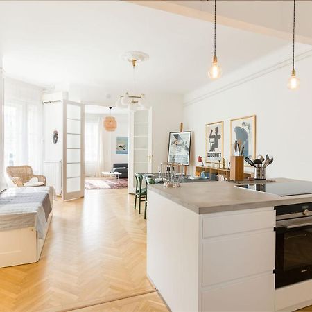 Klauzal Apartment W/3 Bedrooms, French Balcony Budapest Exterior foto