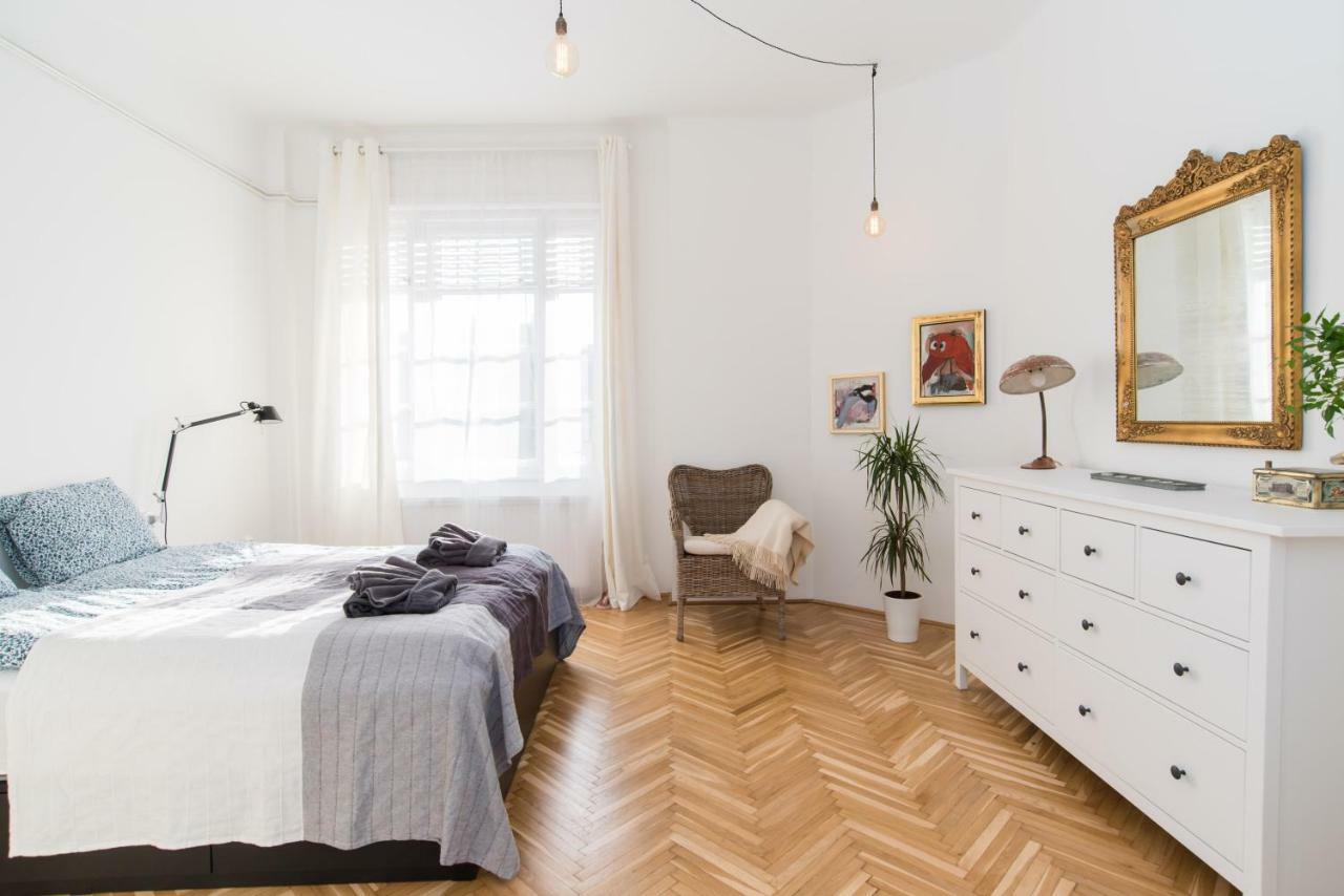 Klauzal Apartment W/3 Bedrooms, French Balcony Budapest Exterior foto