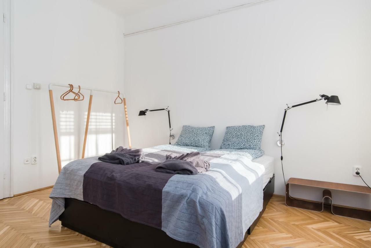 Klauzal Apartment W/3 Bedrooms, French Balcony Budapest Exterior foto